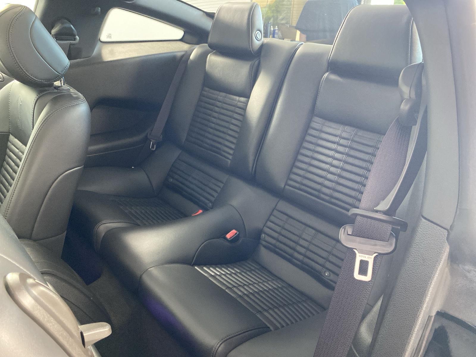 Used 2014 Black Ford Shelby GT500 image 29