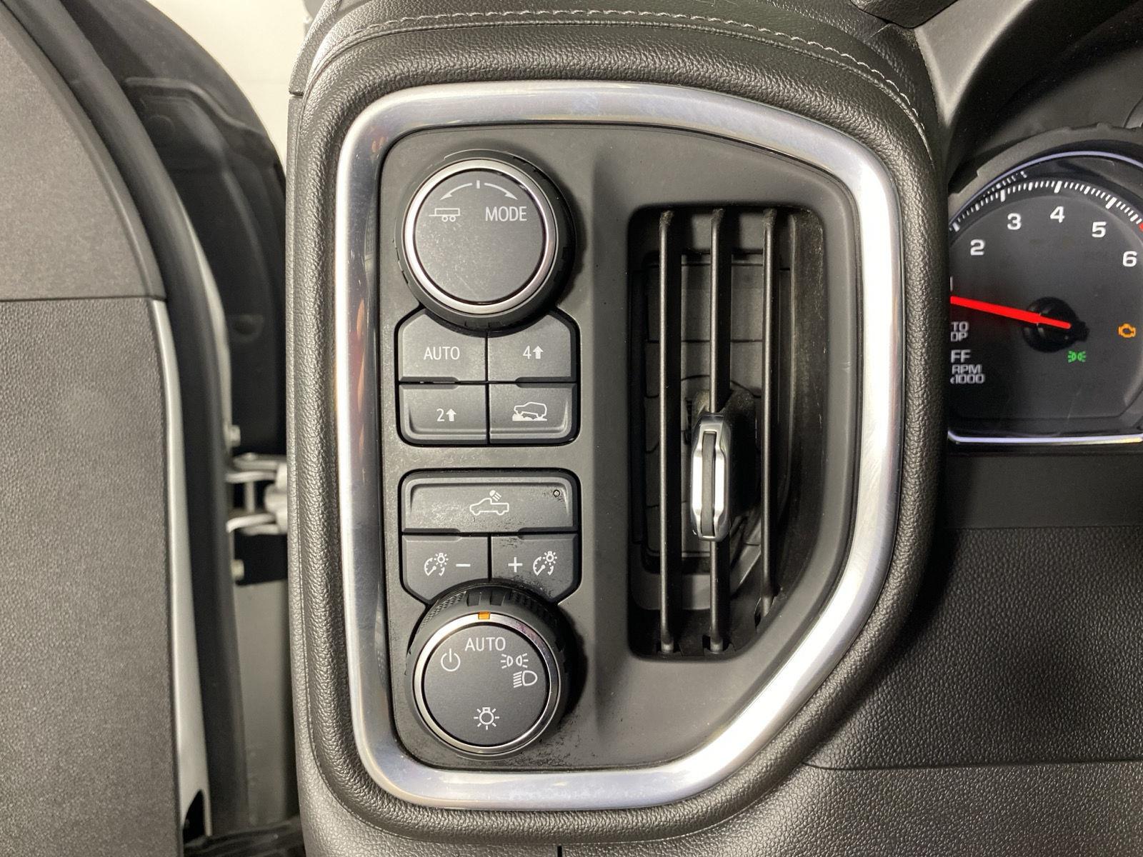 Used 2021 Silver Ice Metallic Chevrolet LT image 23
