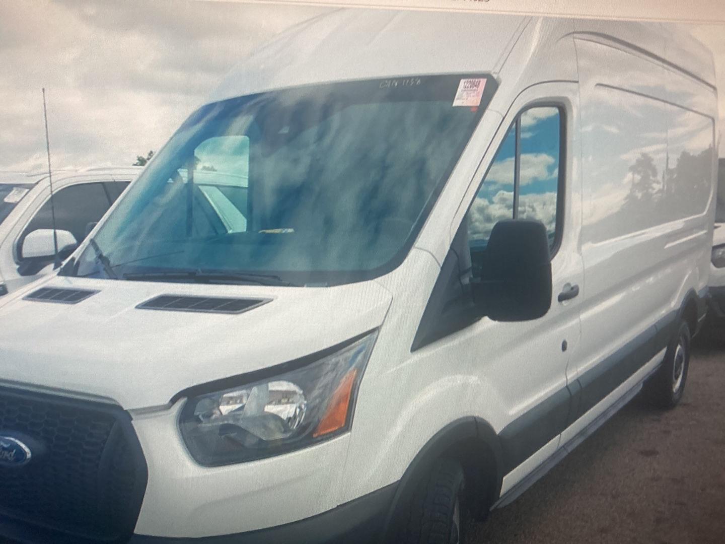 Used 2025 Oxford White Ford 250 image 6