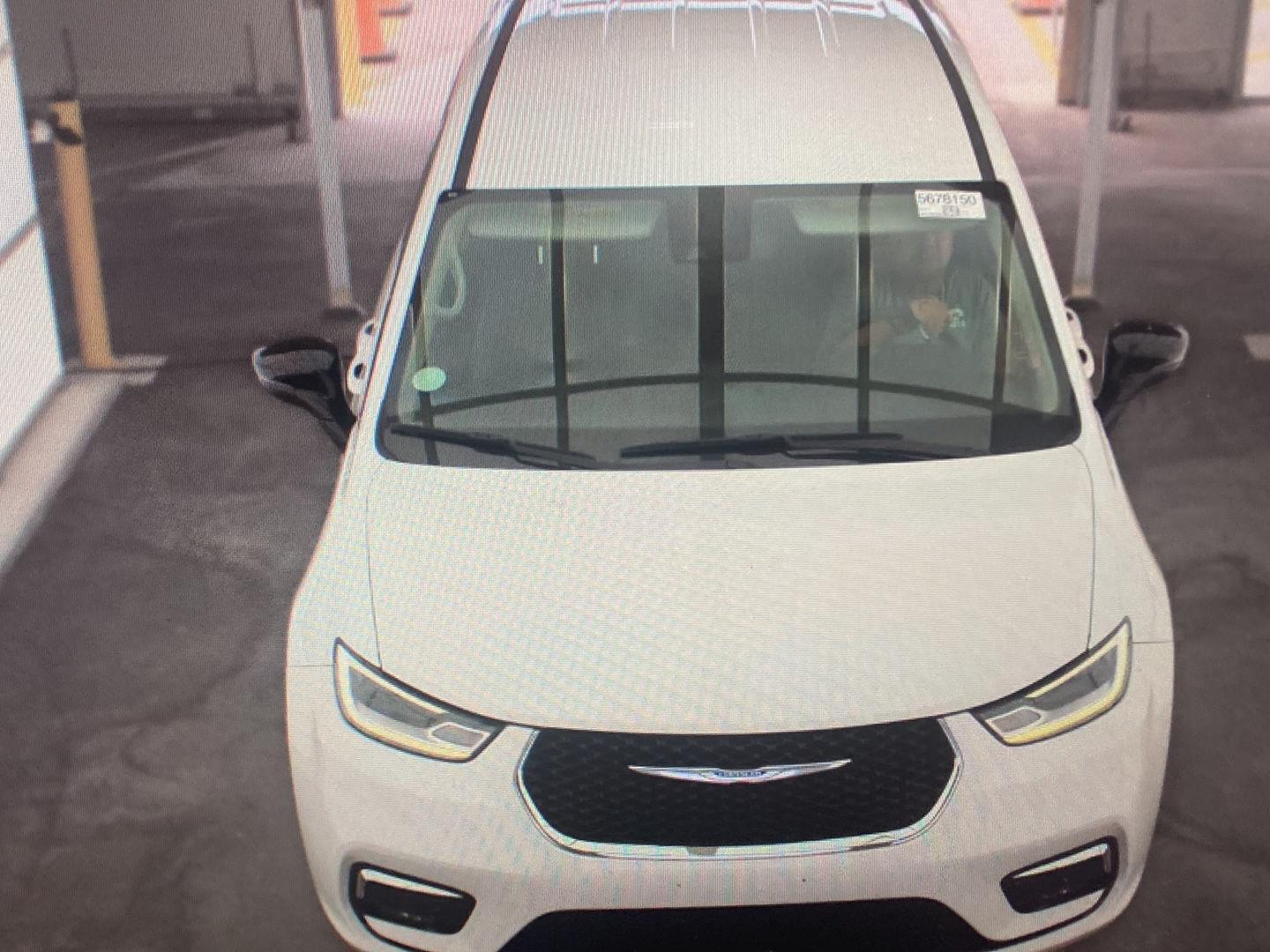 Used 2024 Bright White Clearcoat Chrysler Touring L image 7