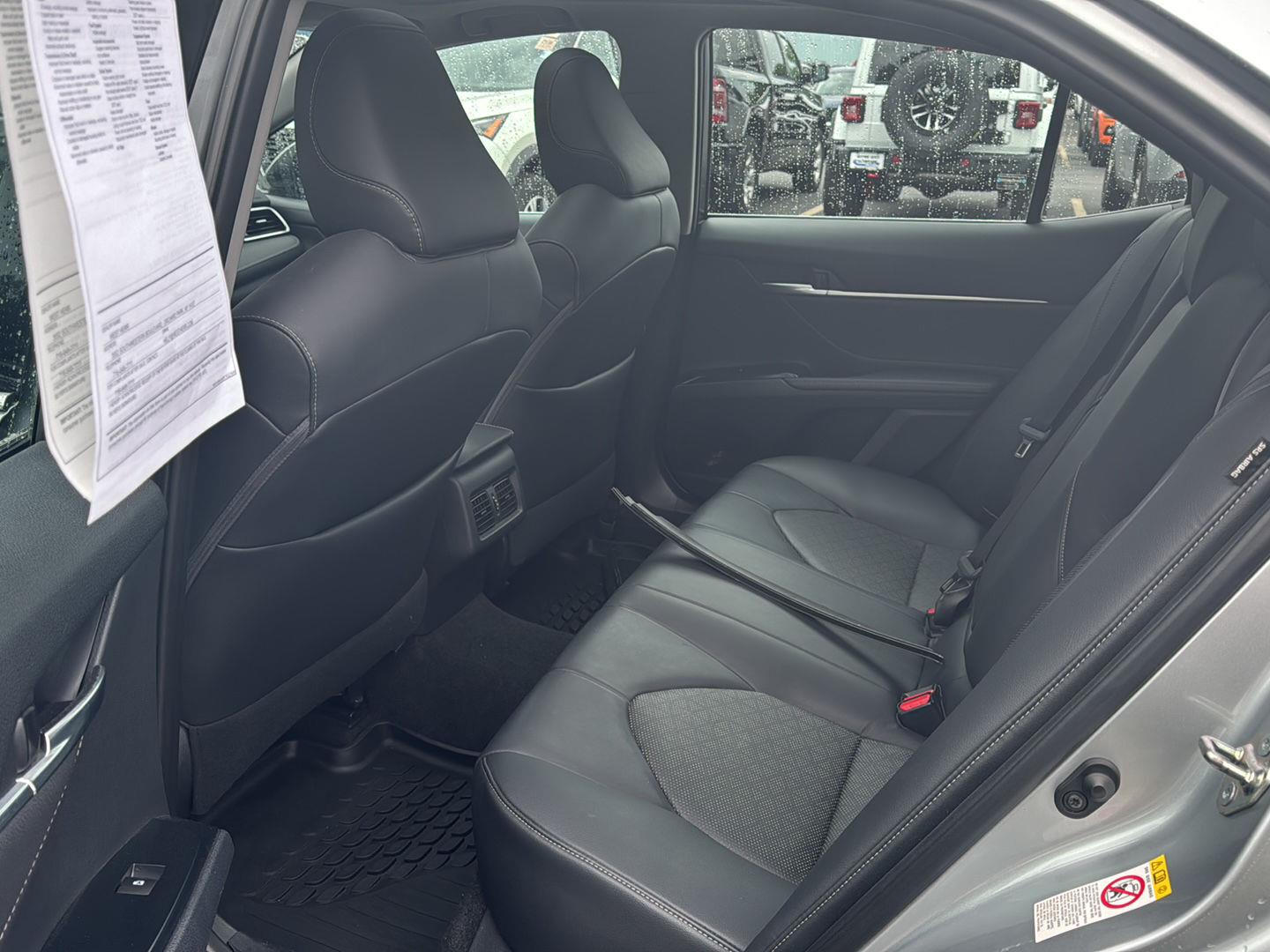 Used 2018 Celestial Silver Metallic Toyota XSE V6 image 8