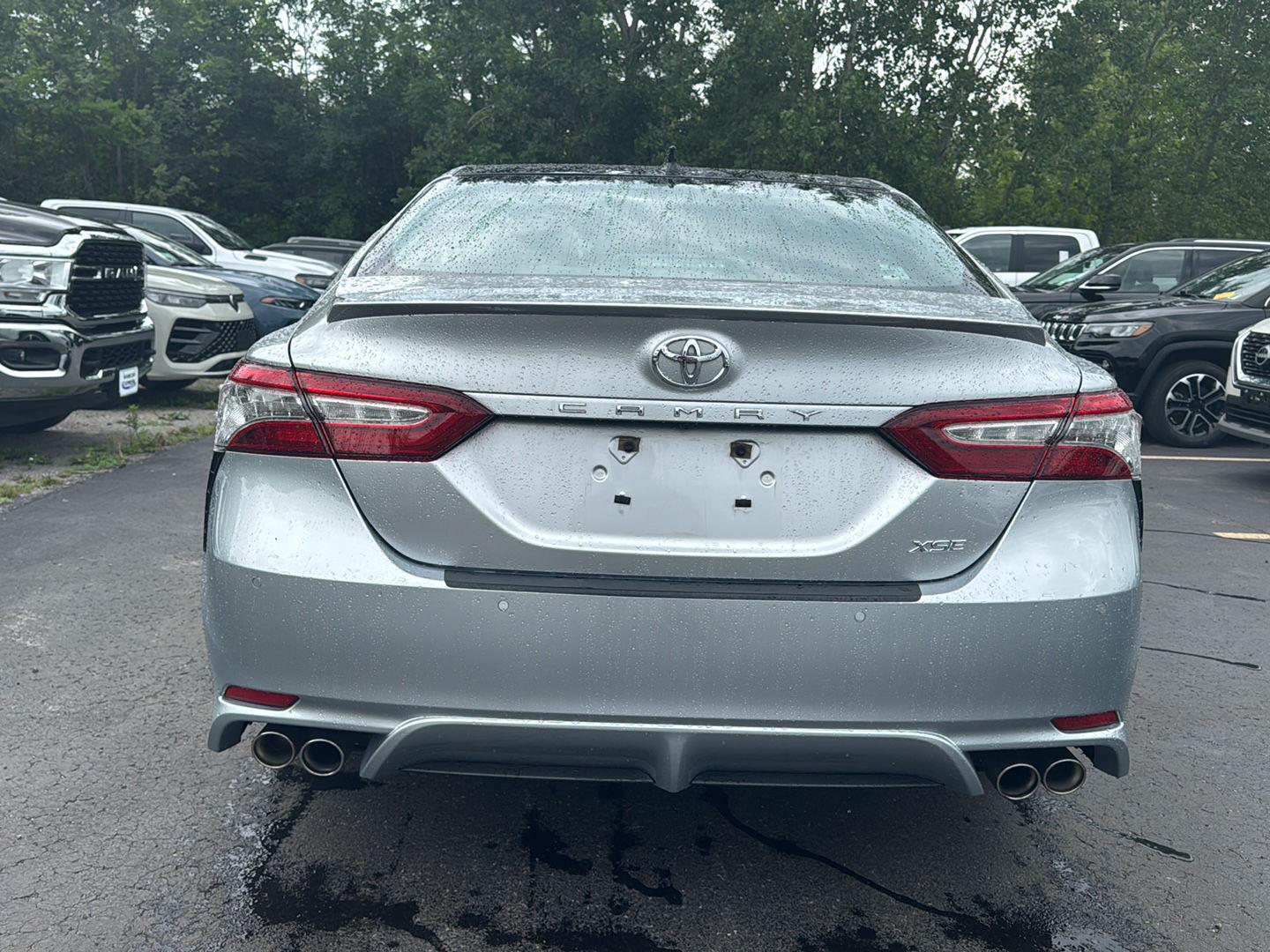 Used 2018 Celestial Silver Metallic Toyota XSE V6 image 12