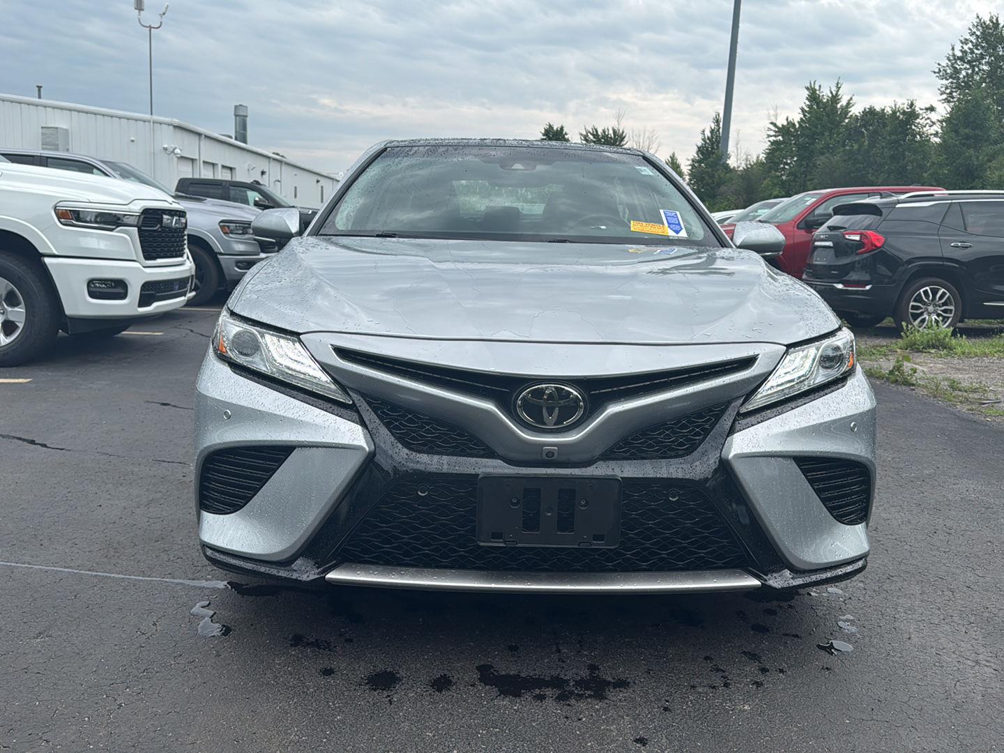 Used 2018 Celestial Silver Metallic Toyota XSE V6 image 6