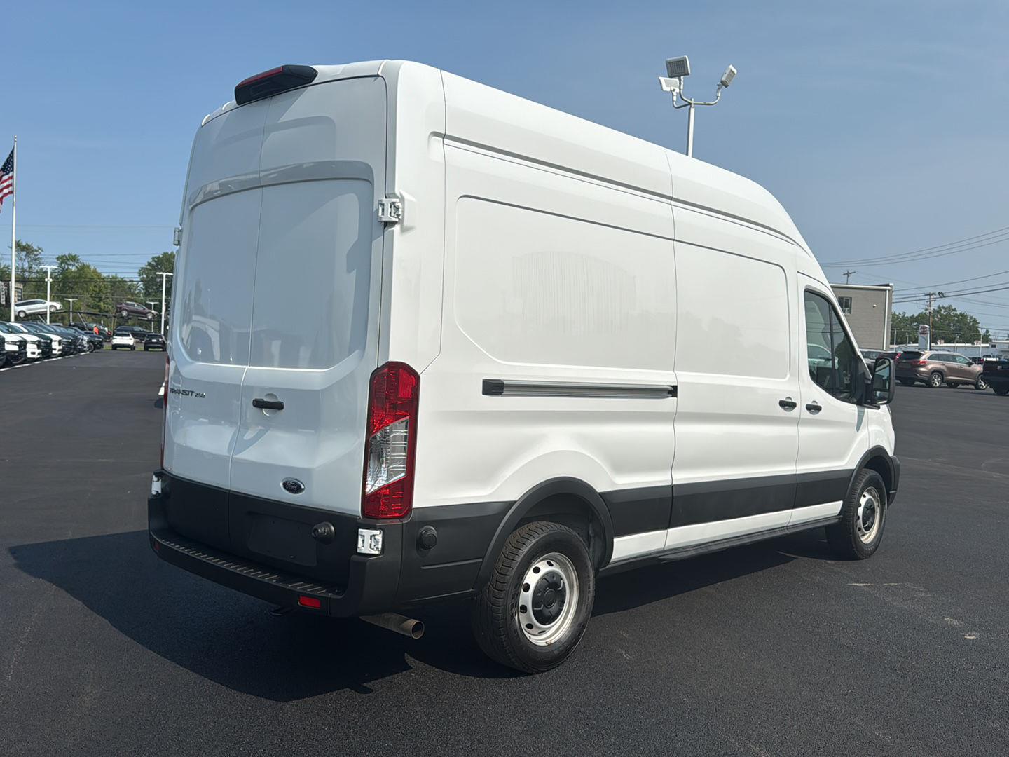 Used 2025 Oxford White Ford 250 image 10