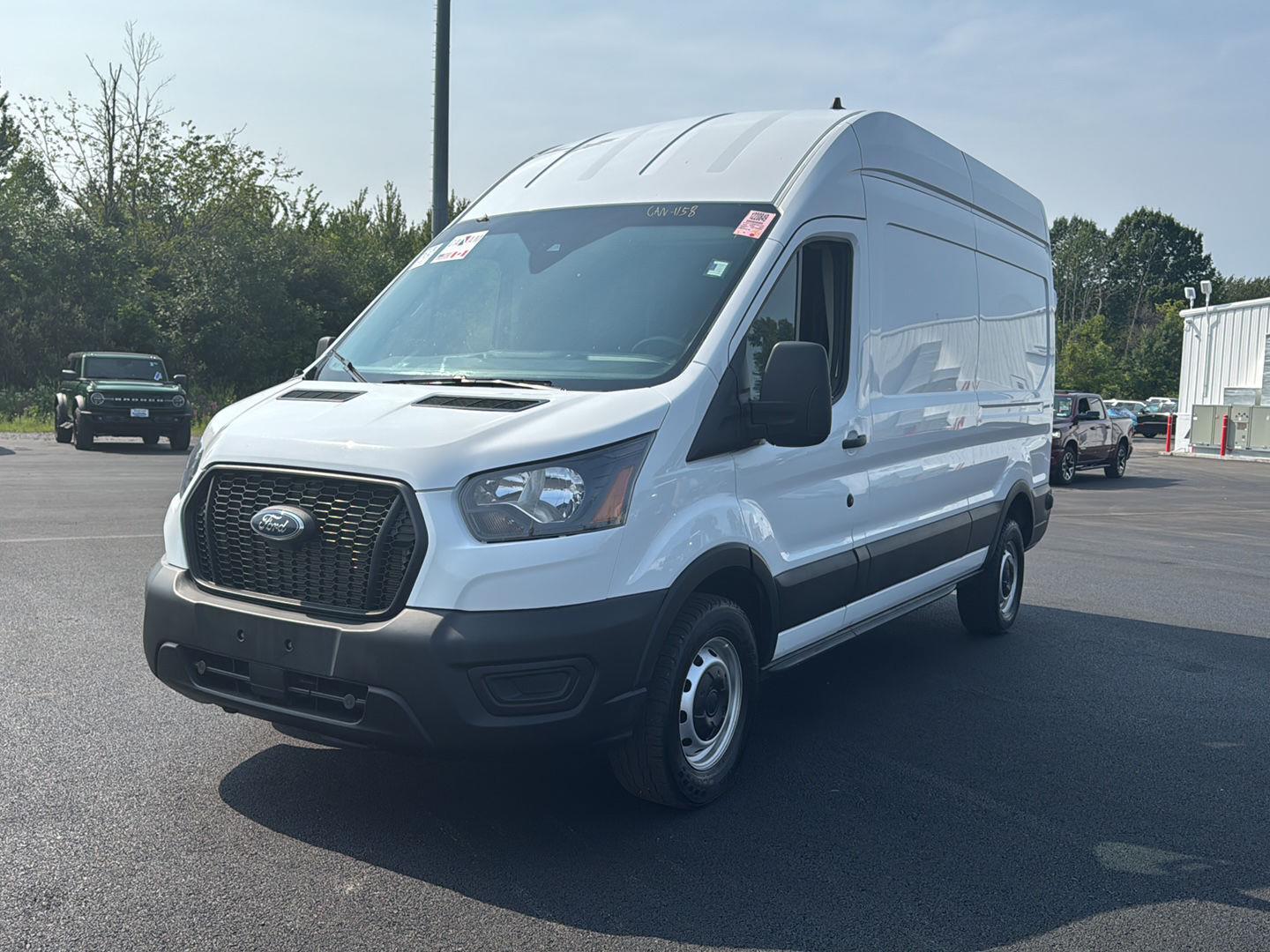 Used 2025 Oxford White Ford 250 image 15