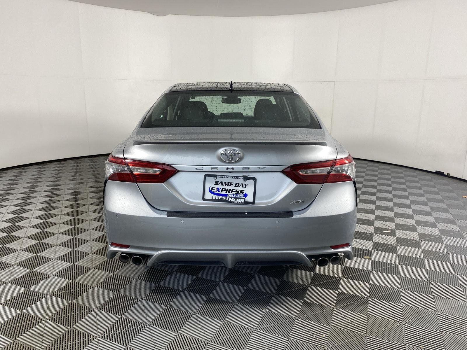 Used 2018 Celestial Silver Metallic Toyota XSE V6 image 14