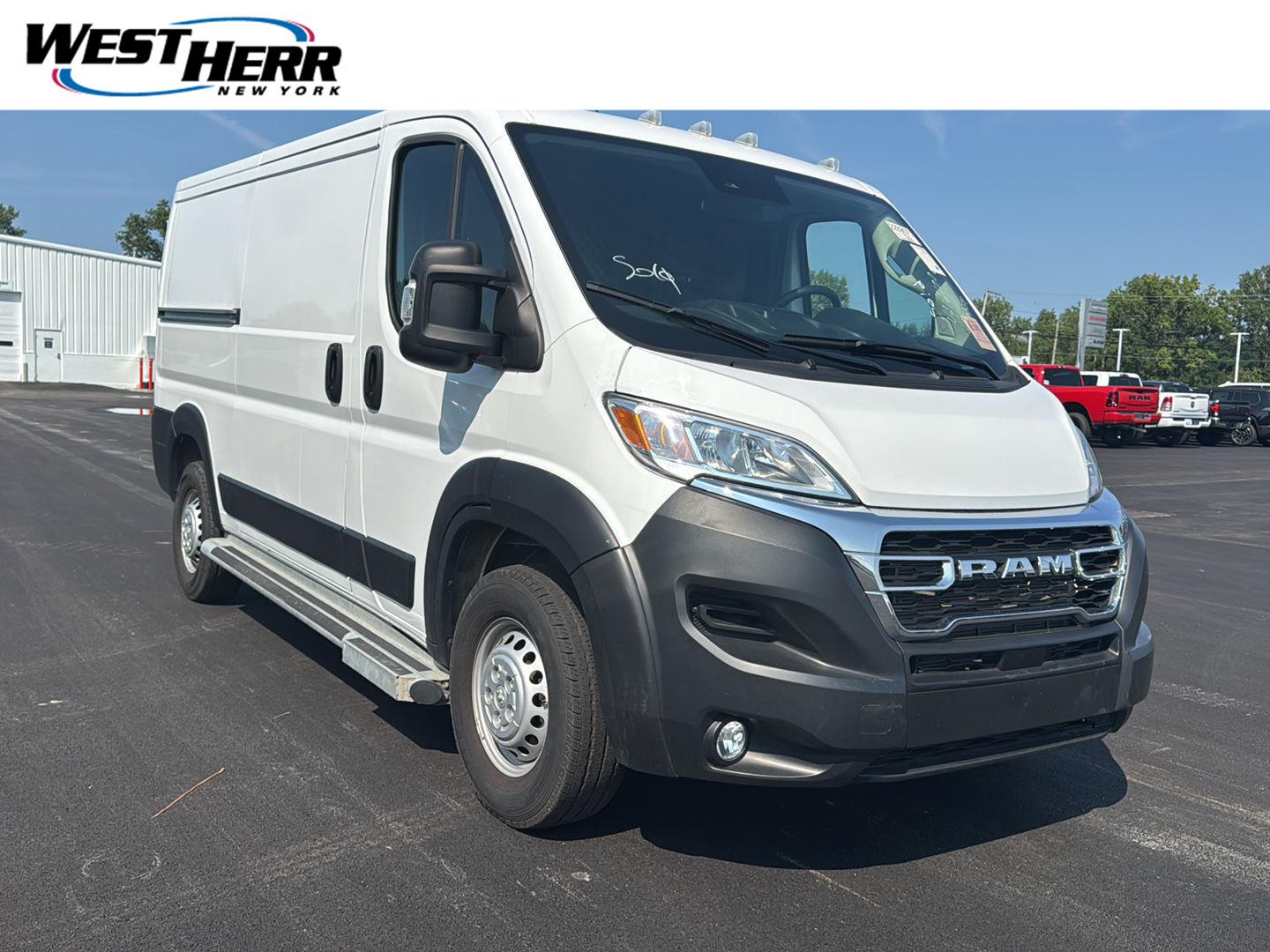 2025 RAM ProMaster 2500 Tradesman 136 Low Roof Cargo Van FWD