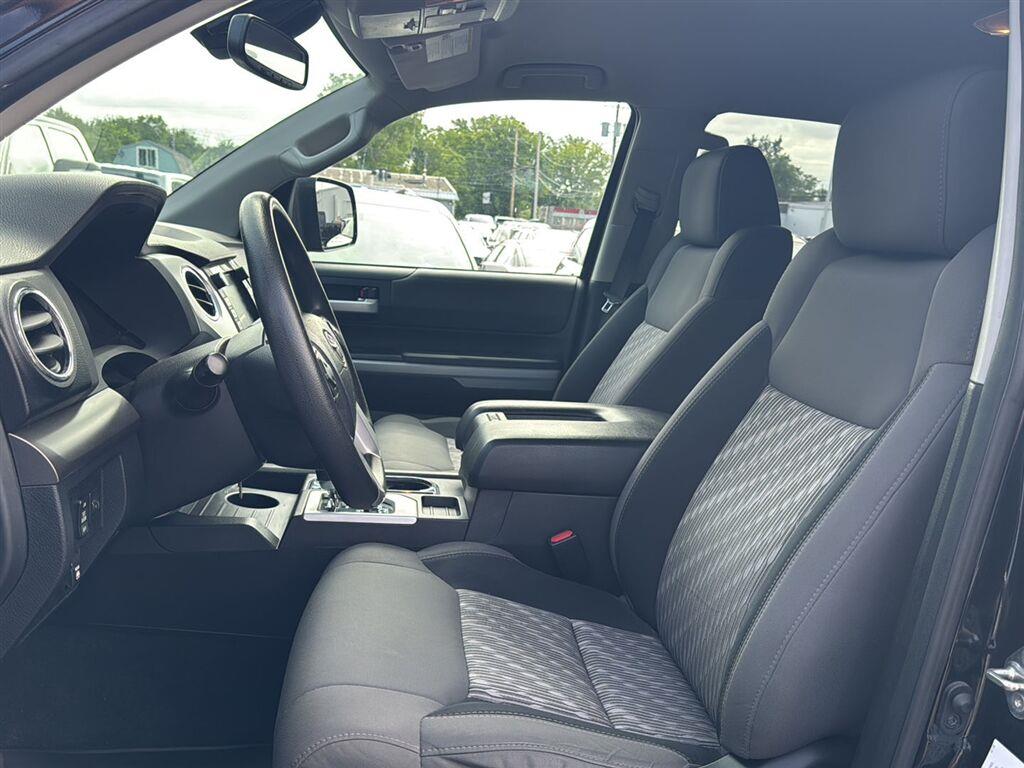 Used 2020 Midnight Black Metallic Toyota SR5 image 6