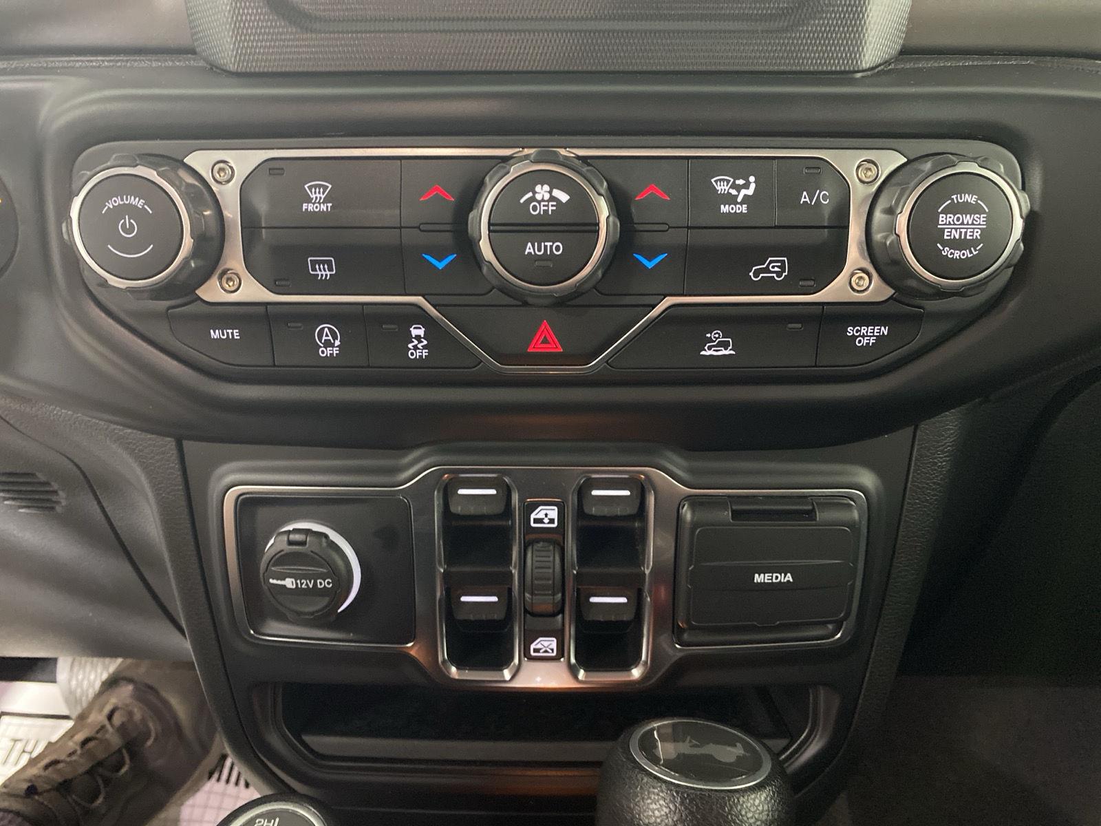 Used 2022 Black Clearcoat Jeep Unlimited Sport S image 29