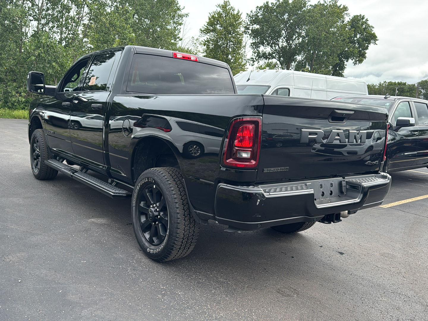 Used 2025 Diamond Black Crystal Pearlcoat Ram Big Horn image 10