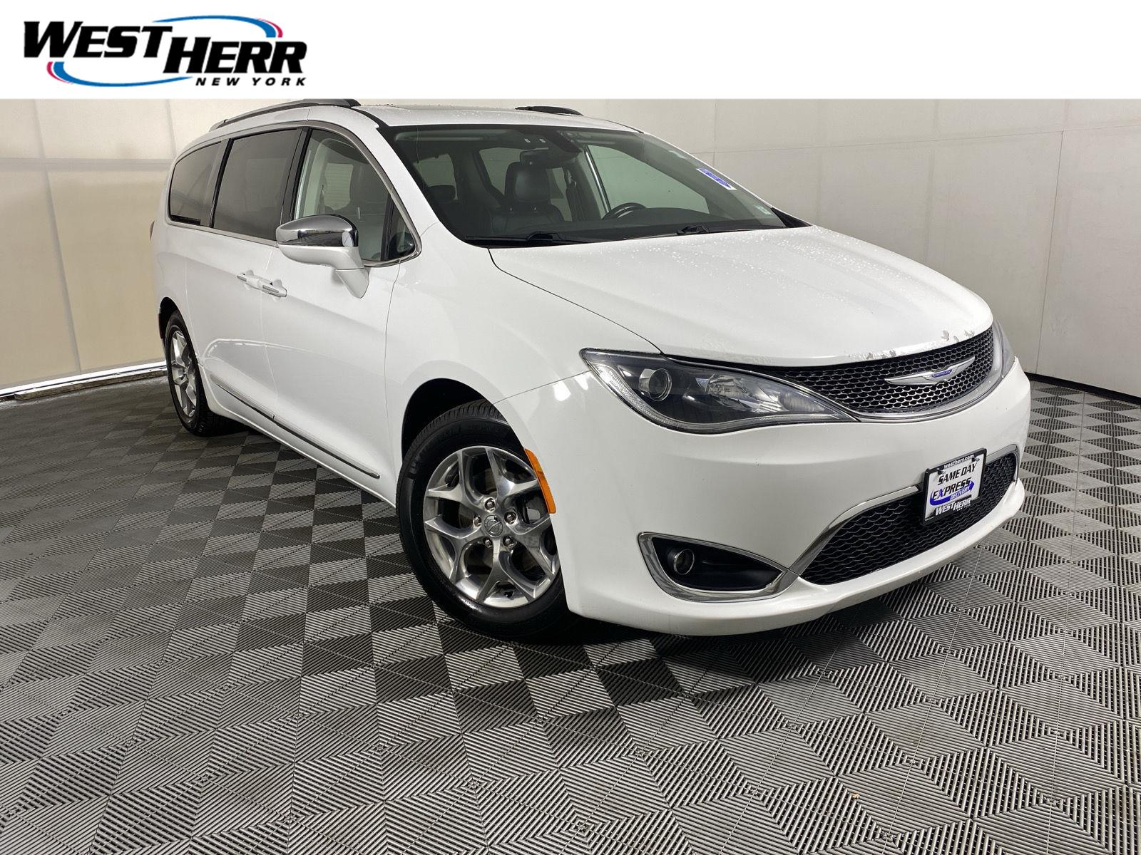  2019 Chrysler Pacifica Limited FWD   