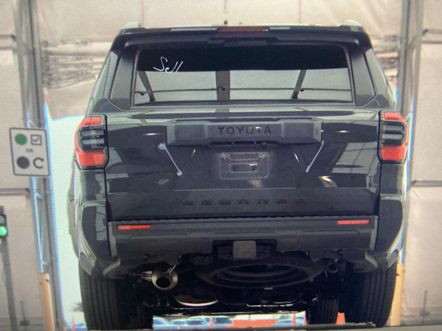 Used 2025 Underground Toyota SR5 image 8