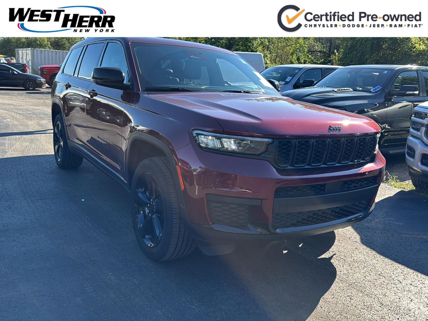 2025 Jeep Grand Cherokee L Altitude 4WD