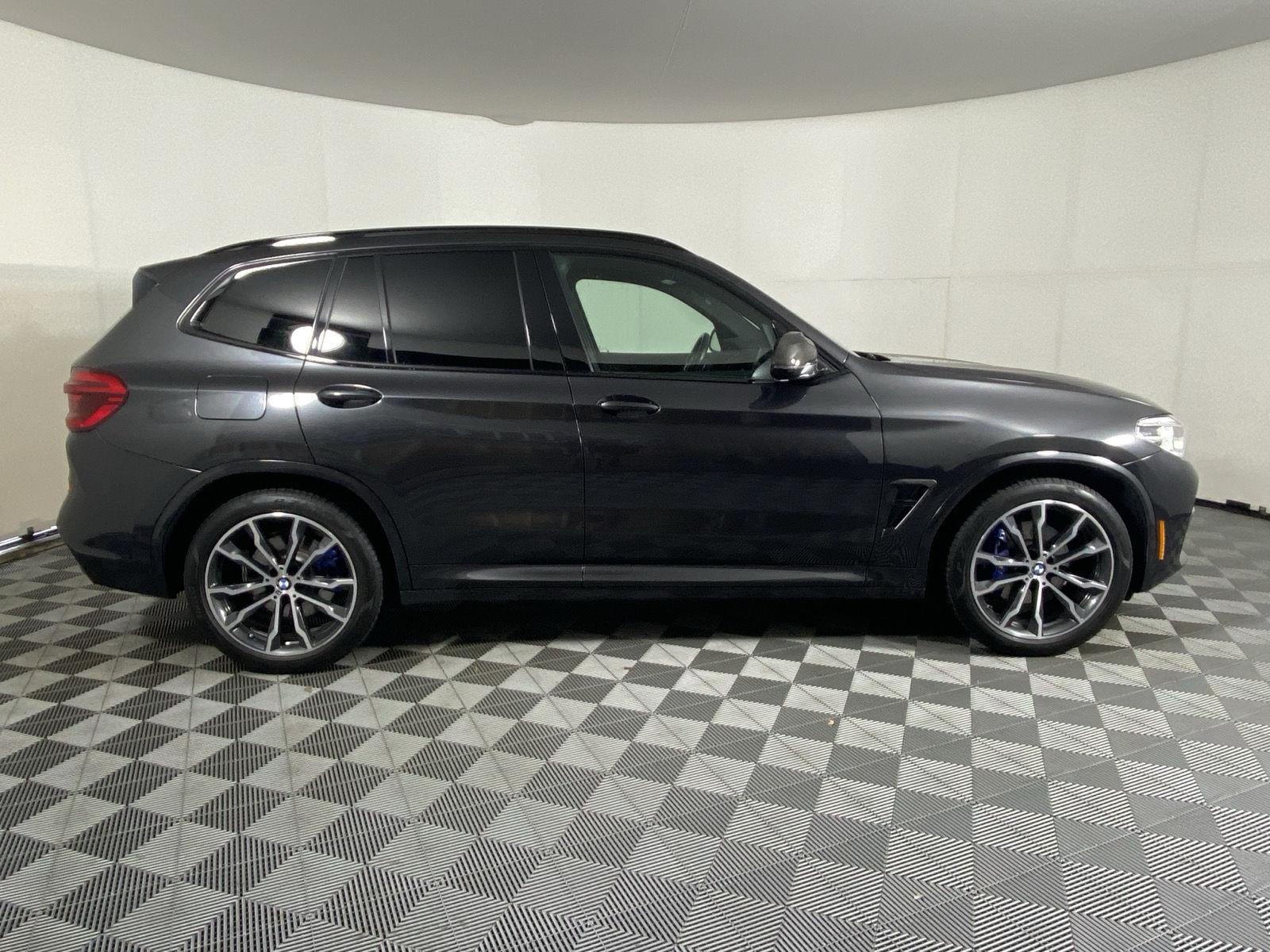 Used 2020 Dark Graphite Metallic BMW M40i image 3