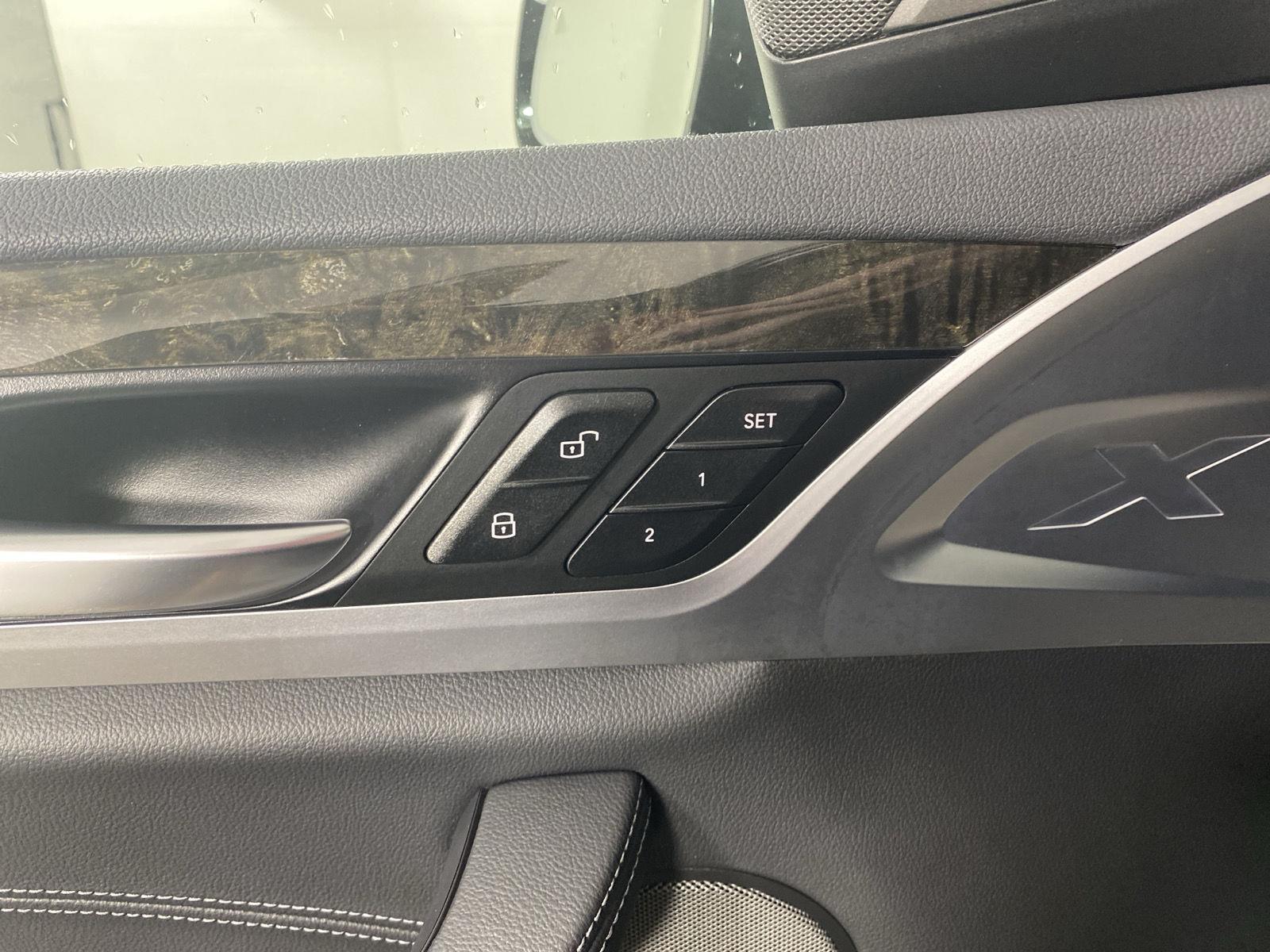 Used 2020 Dark Graphite Metallic BMW M40i image 20