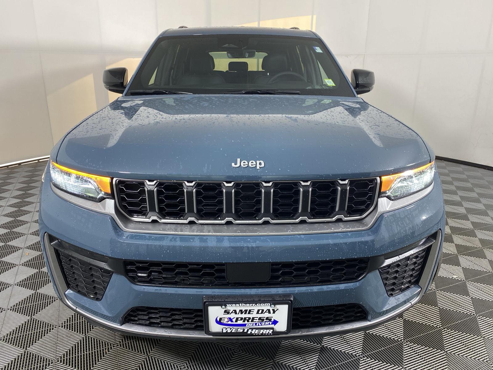 Used 2026 Steel Blue Jeep Limited image 14