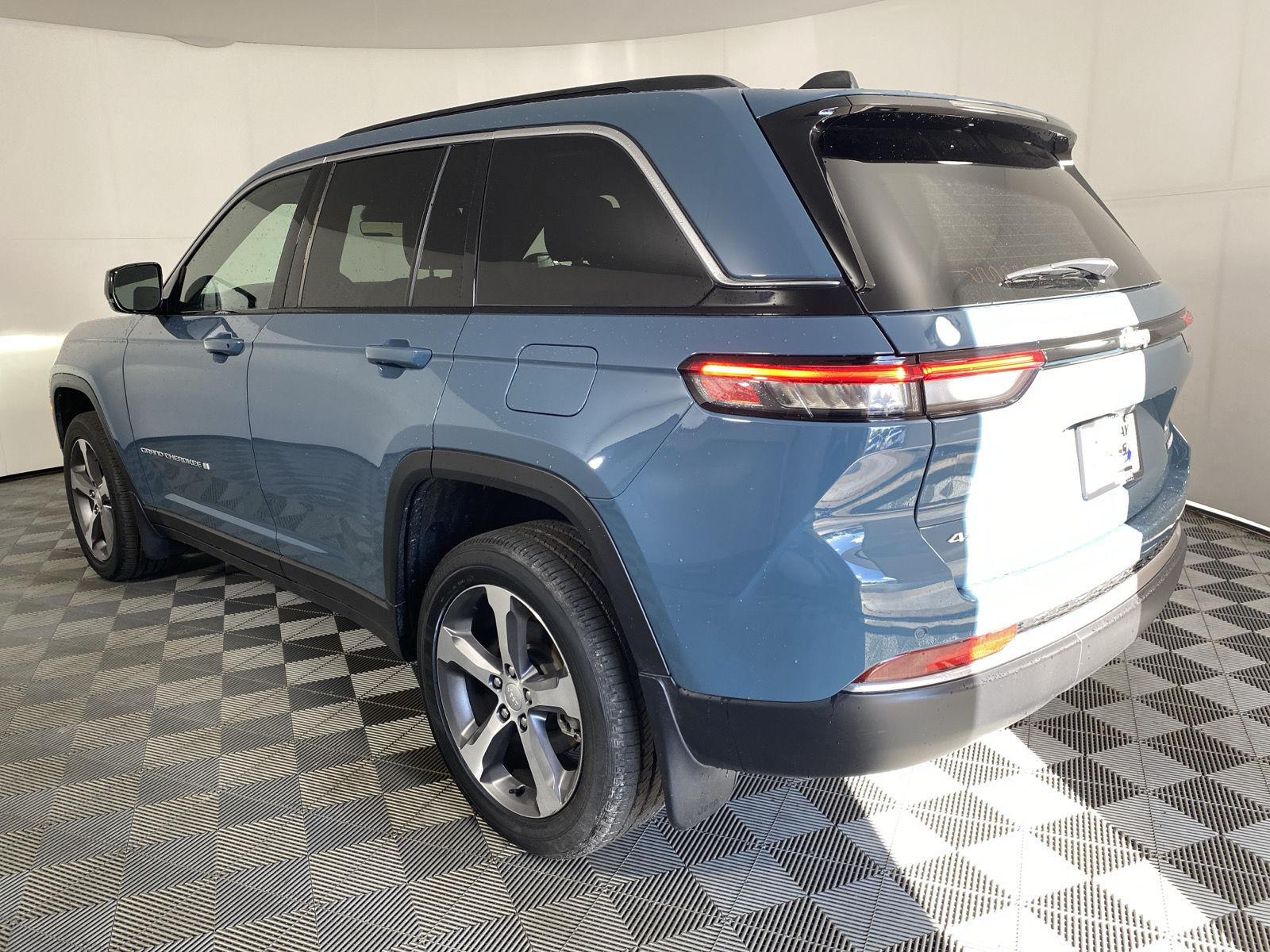 Used 2026 Steel Blue Jeep Limited image 17