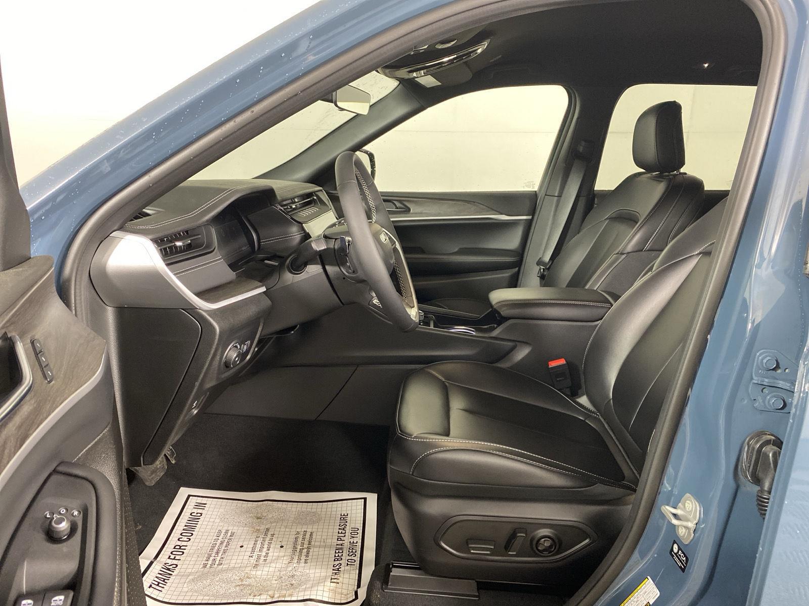 Used 2026 Steel Blue Jeep Limited image 7