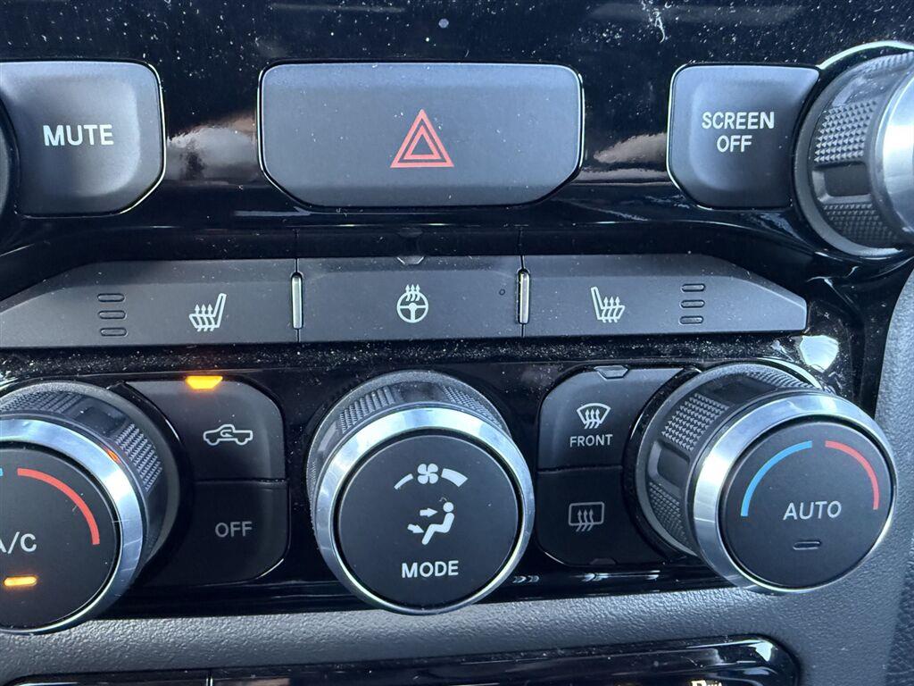 Used 2019 Blue Streak Pearlcoat Ram Big Horn/Lone Star image 4