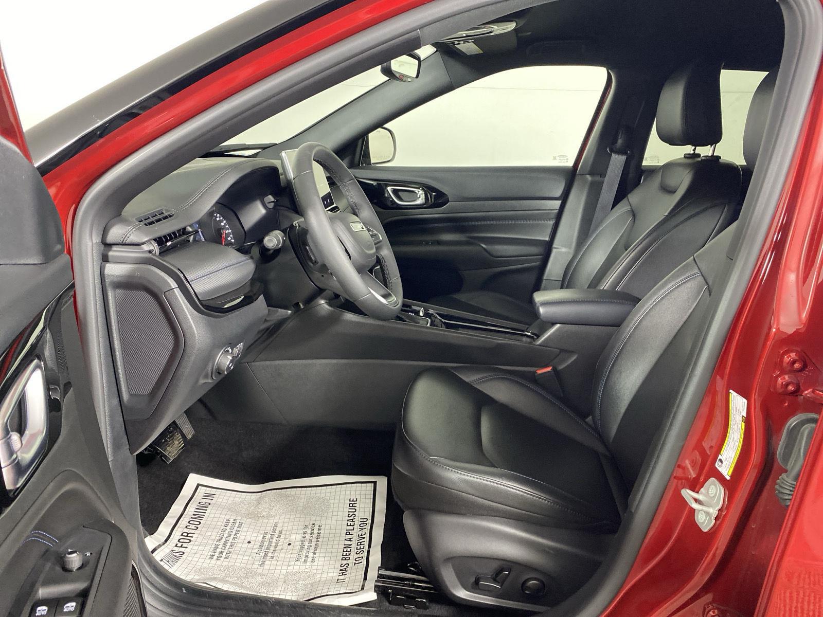Used 2026 Red Hot Pearlcoat Jeep Limited image 5