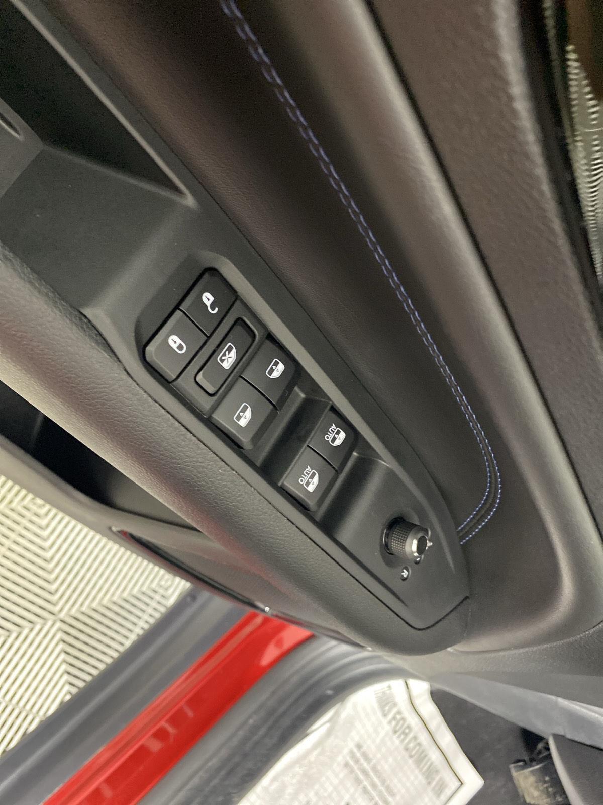 Used 2026 Red Hot Pearlcoat Jeep Limited image 18