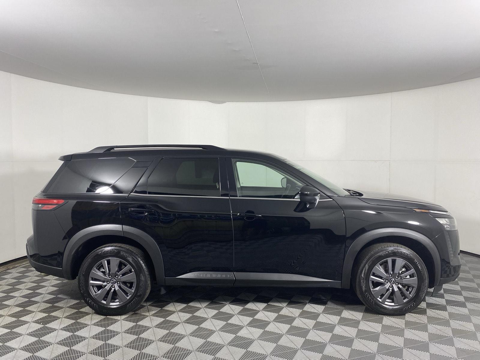 Used 2026 Super Black Nissan SV image 3