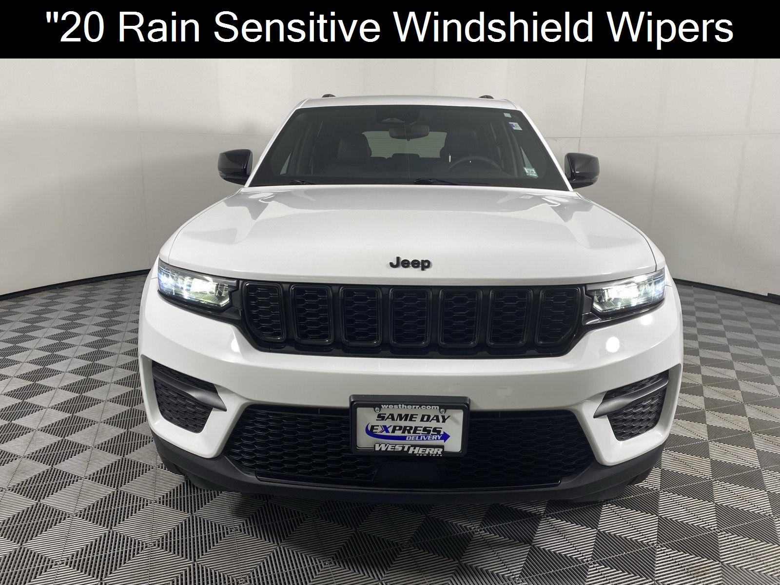 Certified Used 2023 Bright White Clearcoat Jeep Altitude X image 7