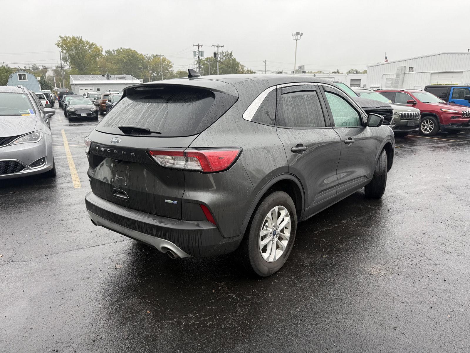 Used 2020 Magnetic Ford SE image 5