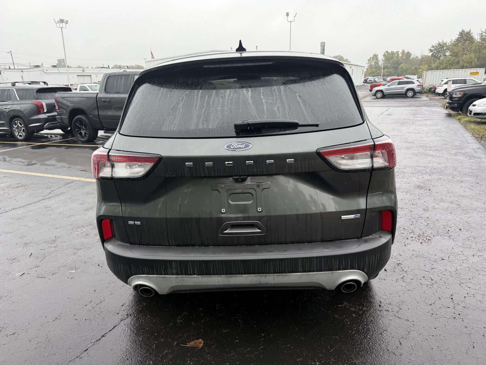 Used 2020 Magnetic Ford SE image 11