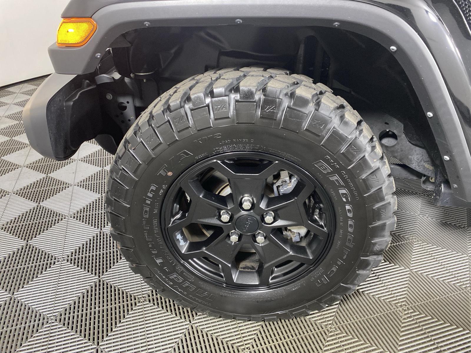 Certified Used 2023 Black Clearcoat Jeep Willys image 11