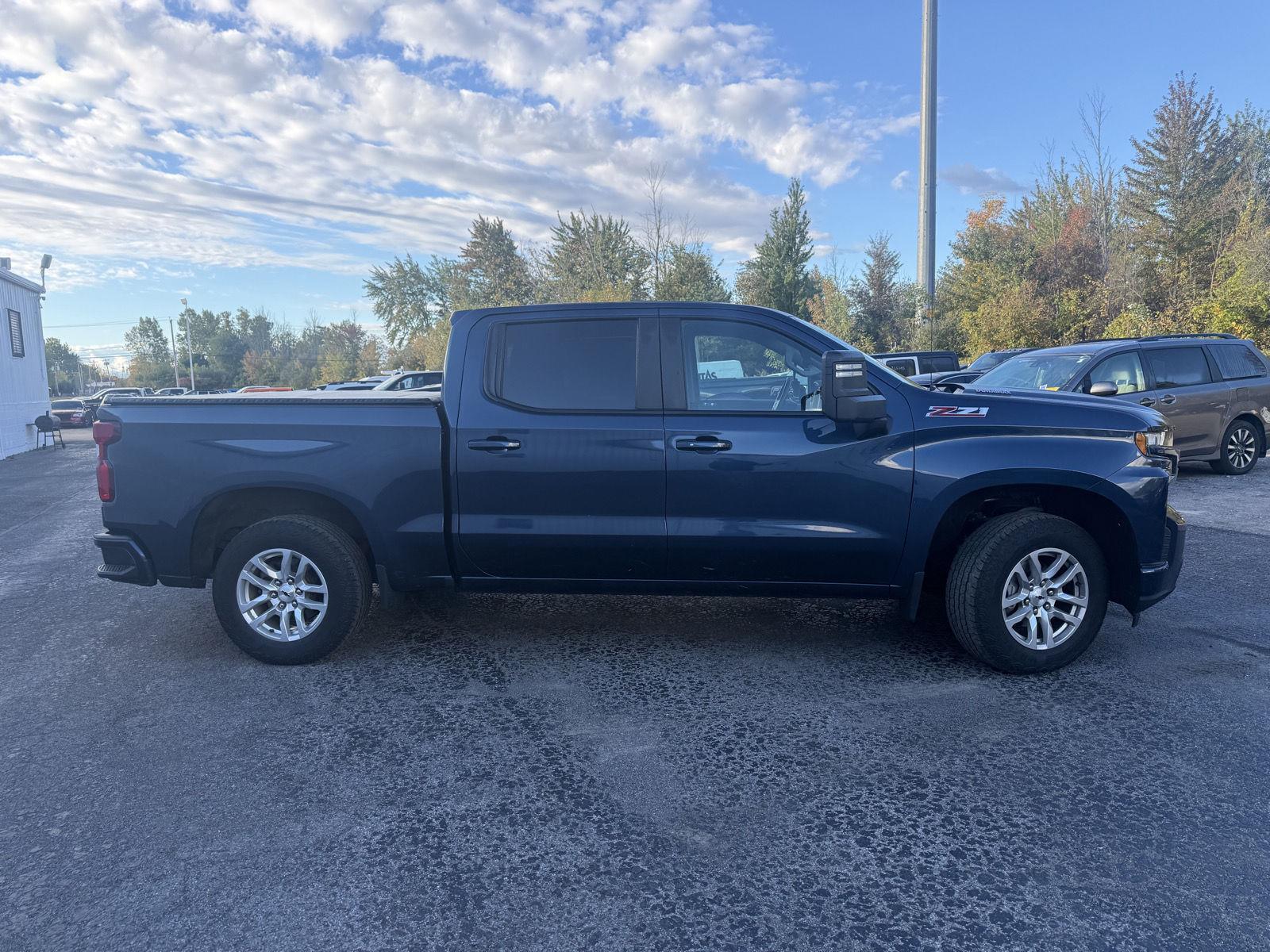 Used 2020 Northsky Blue Metallic Chevrolet RST image 4