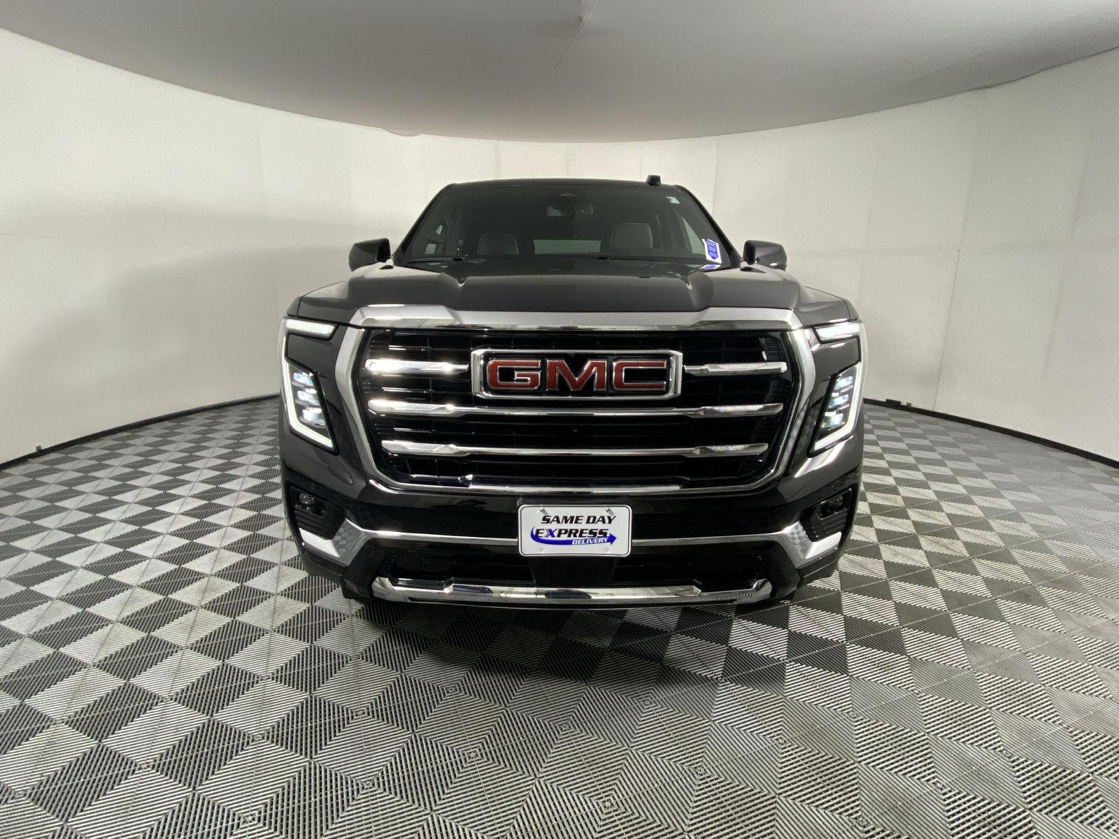Used 2025 Onyx Black GMC Elevation image 9