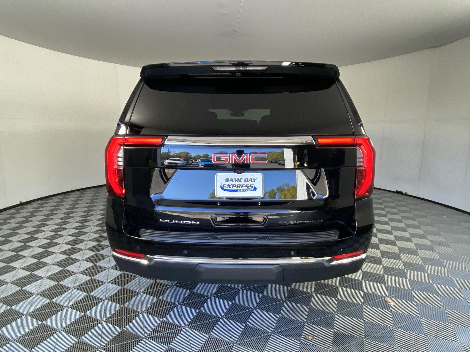 Used 2025 Onyx Black GMC Elevation image 19