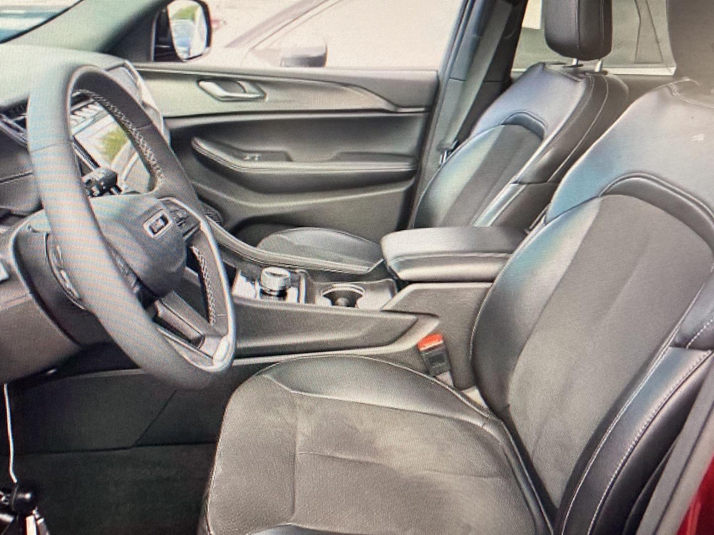 Used 2024 Velvet Red Pearlcoat Jeep Altitude X image 6