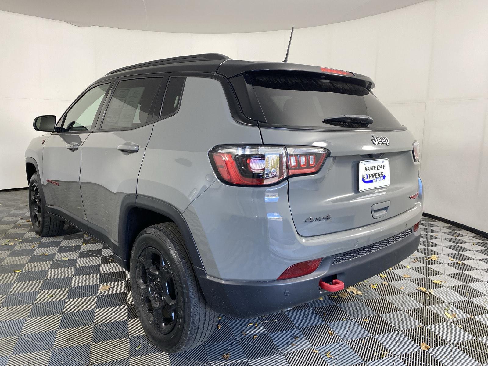 Certified Used 2023 Sting-Gray Clearcoat Jeep Trailhawk image 13
