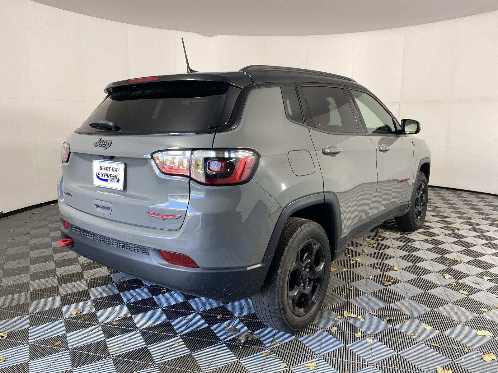 Certified Used 2023 Sting-Gray Clearcoat Jeep Trailhawk image 5