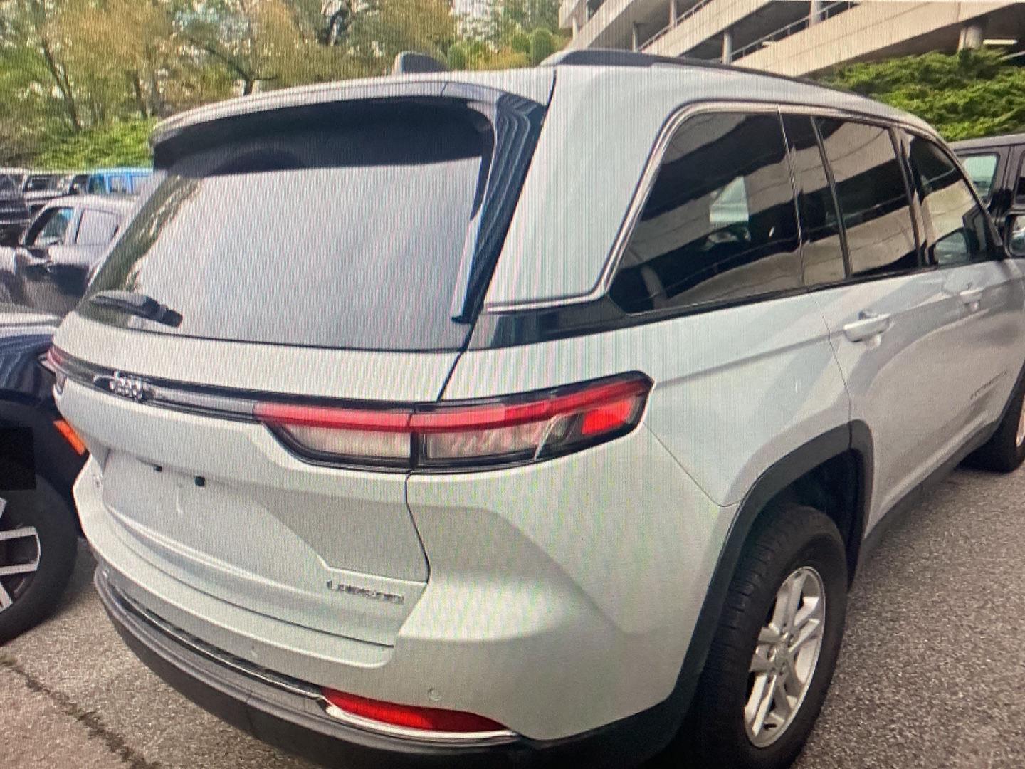 Certified Used 2023 Silver Zynith Jeep Laredo image 2