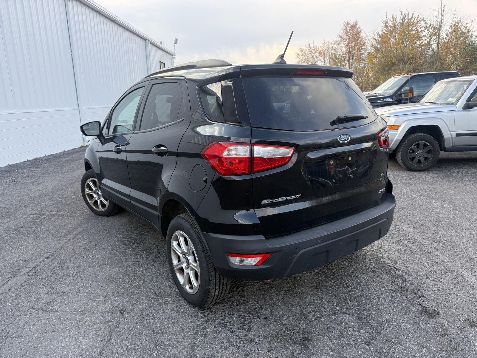 Used 2018 Shadow Black Ford SE image 11