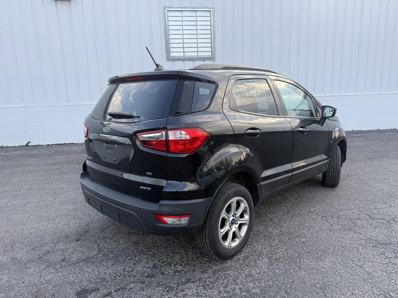 Used 2018 Shadow Black Ford SE image 5