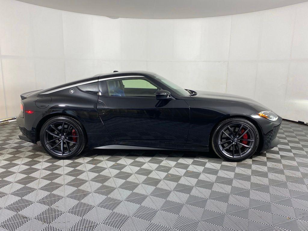 New 2024 Black Diamond Pearl Nissan Performance image 4