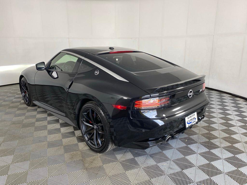 New 2024 Black Diamond Pearl Nissan Performance image 13