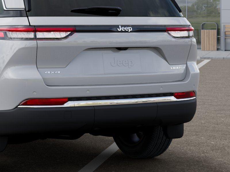 New 2026 Bright White Clear-Coat Exterior Paint Jeep Limited image 13