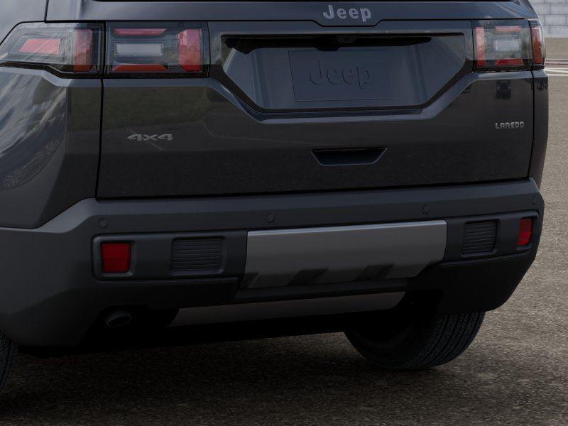 Used 2026 Sting-Gray Clearcoat Jeep Laredo image 13