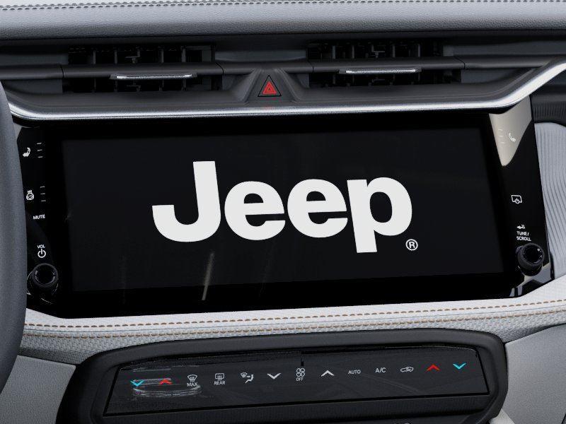 New 2026 Silver Zynith Clear-Coat Exterior Paint Jeep Limited image 18