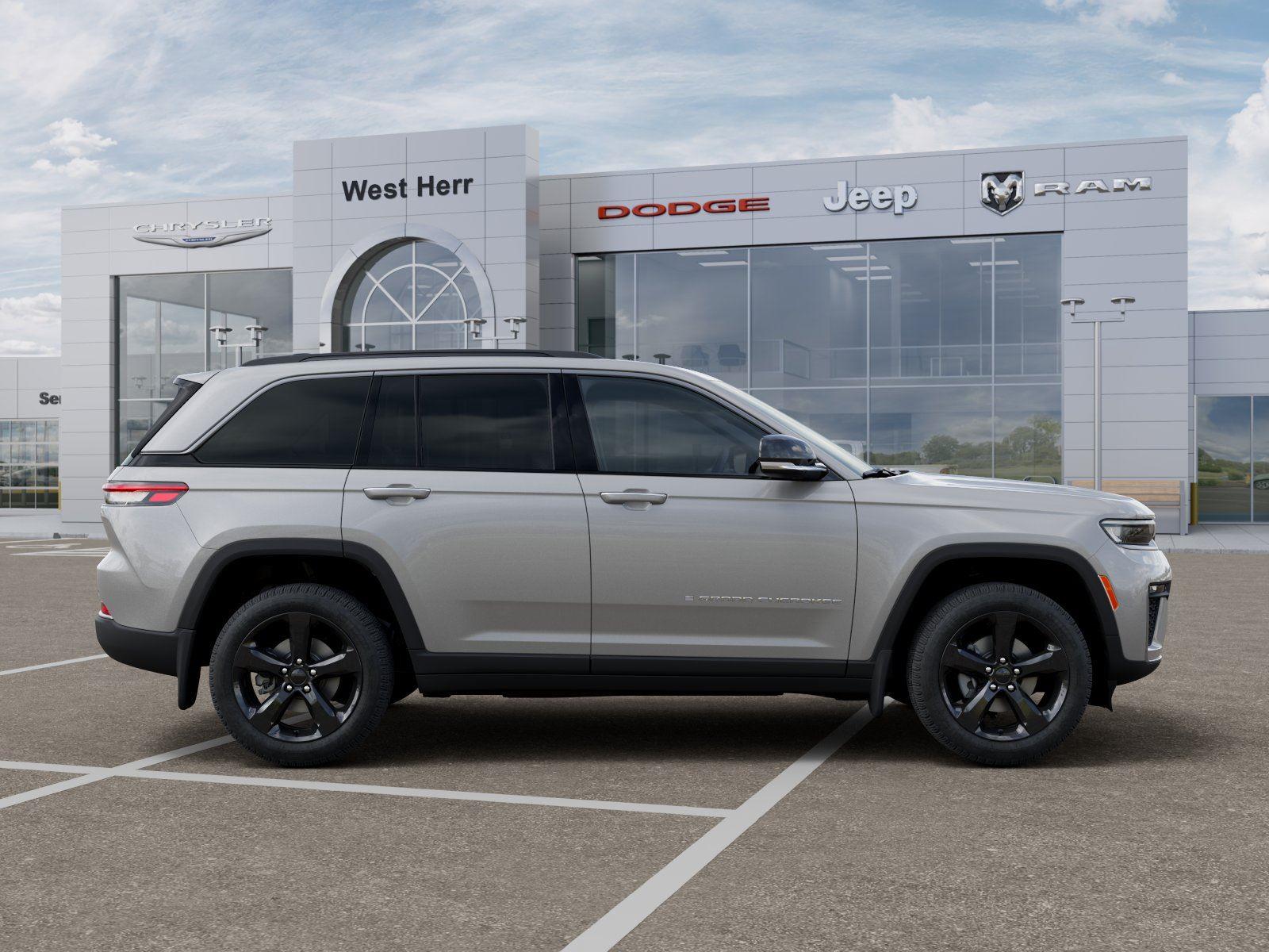 New 2026 Silver Zynith Exterior Paint Jeep Limited image 21