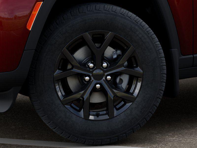 New 2026 Velvet Red Pearl-Coat Exterior Paint Jeep Laredo Altitude image 8