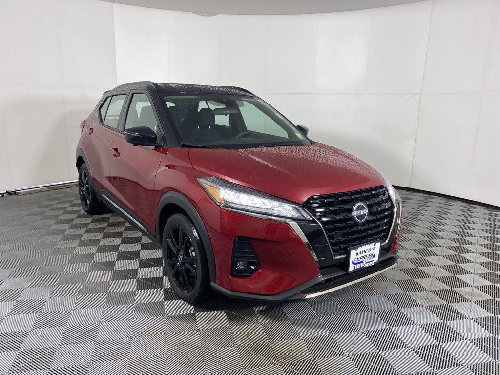 Used 2024 Super Black Nissan SR image 9