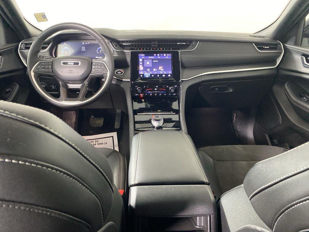 Used 2024 Silver Zynith Jeep Altitude X image 15