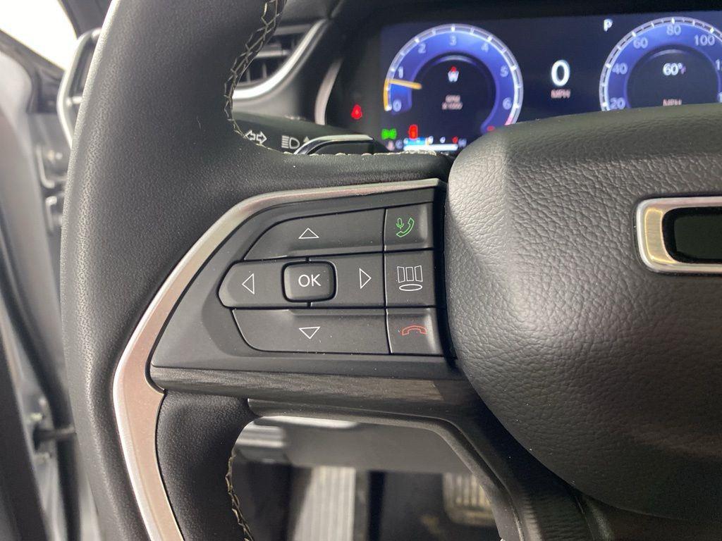 Used 2024 Silver Zynith Jeep Altitude X image 23