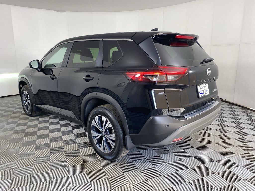 Used 2023 Super Black Nissan SV image 8